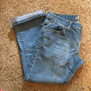 Last chance!! Jean Capris